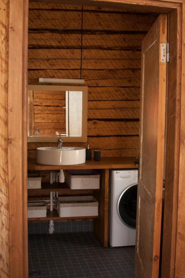 Pihtla Village Apartment ภายนอก รูปภาพ